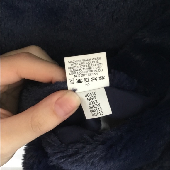 Hanna Andersson reversible jacket - Picture 6 of 7